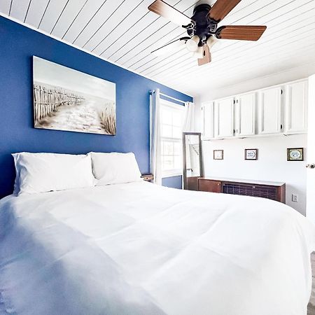 Cozy Beach Condo Sleeps 6 Pool Каролина Бийч Екстериор снимка
