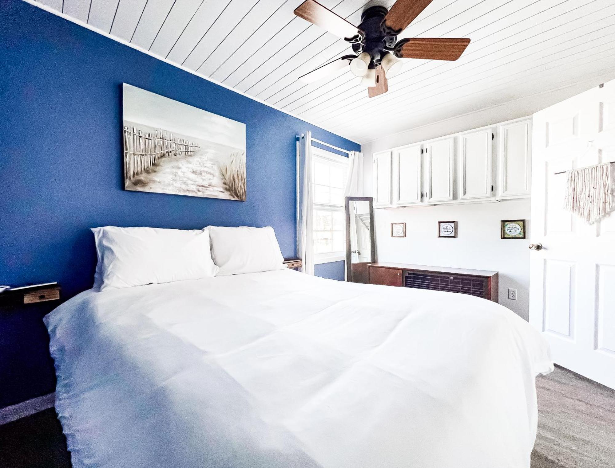Cozy Beach Condo Sleeps 6 Pool Каролина Бийч Екстериор снимка