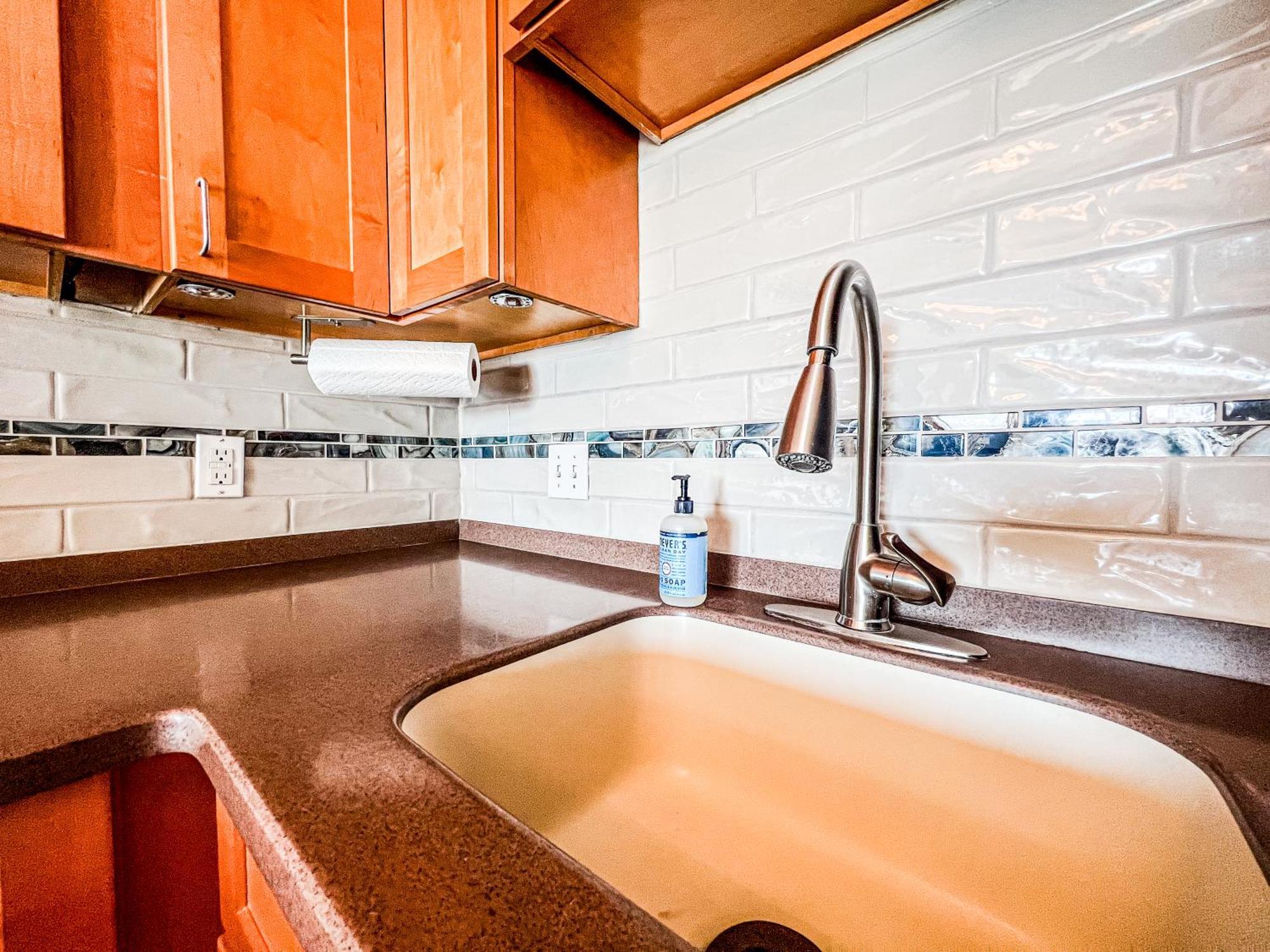 Cozy Beach Condo Sleeps 6 Pool Каролина Бийч Екстериор снимка