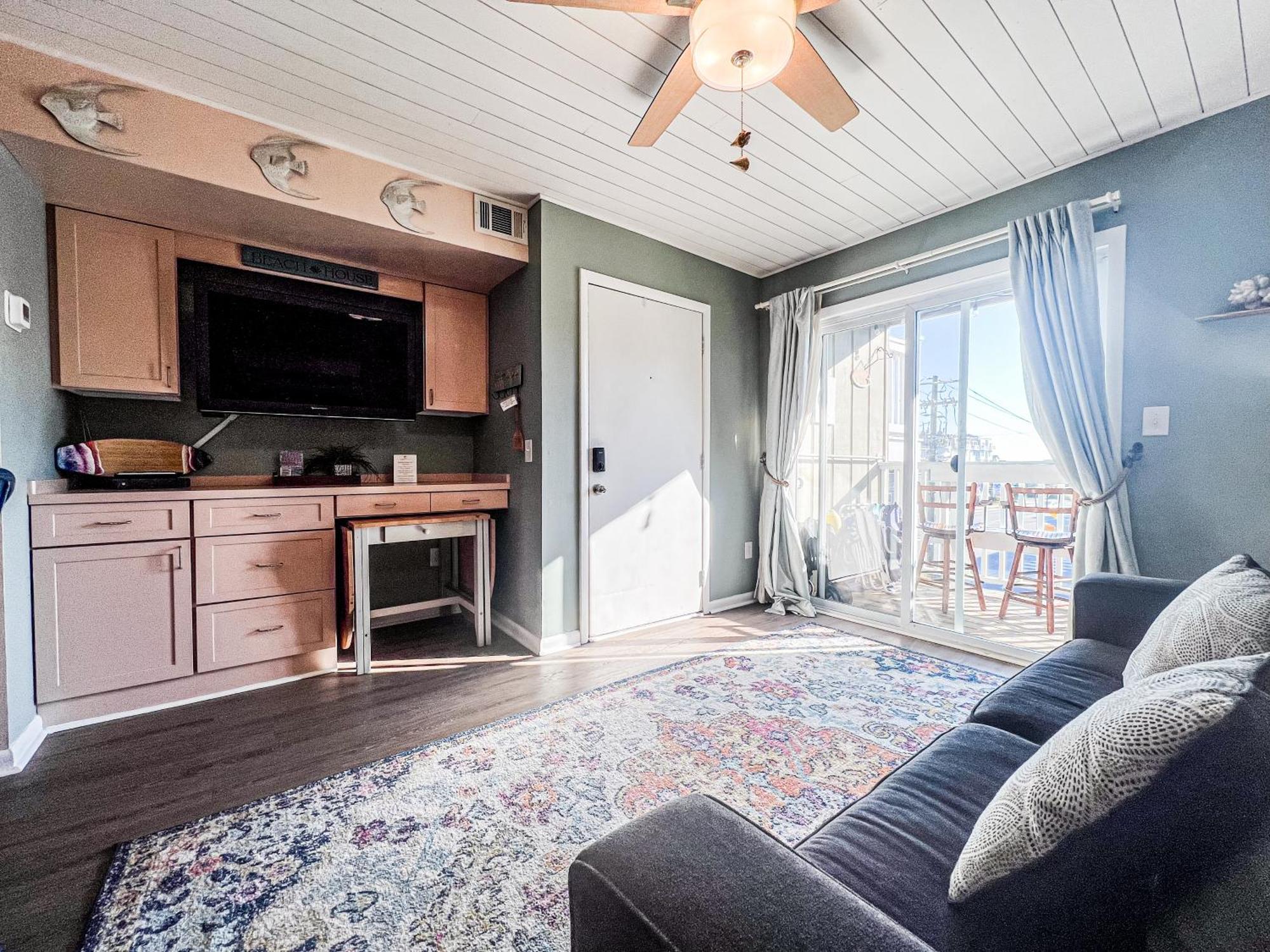 Cozy Beach Condo Sleeps 6 Pool Каролина Бийч Екстериор снимка